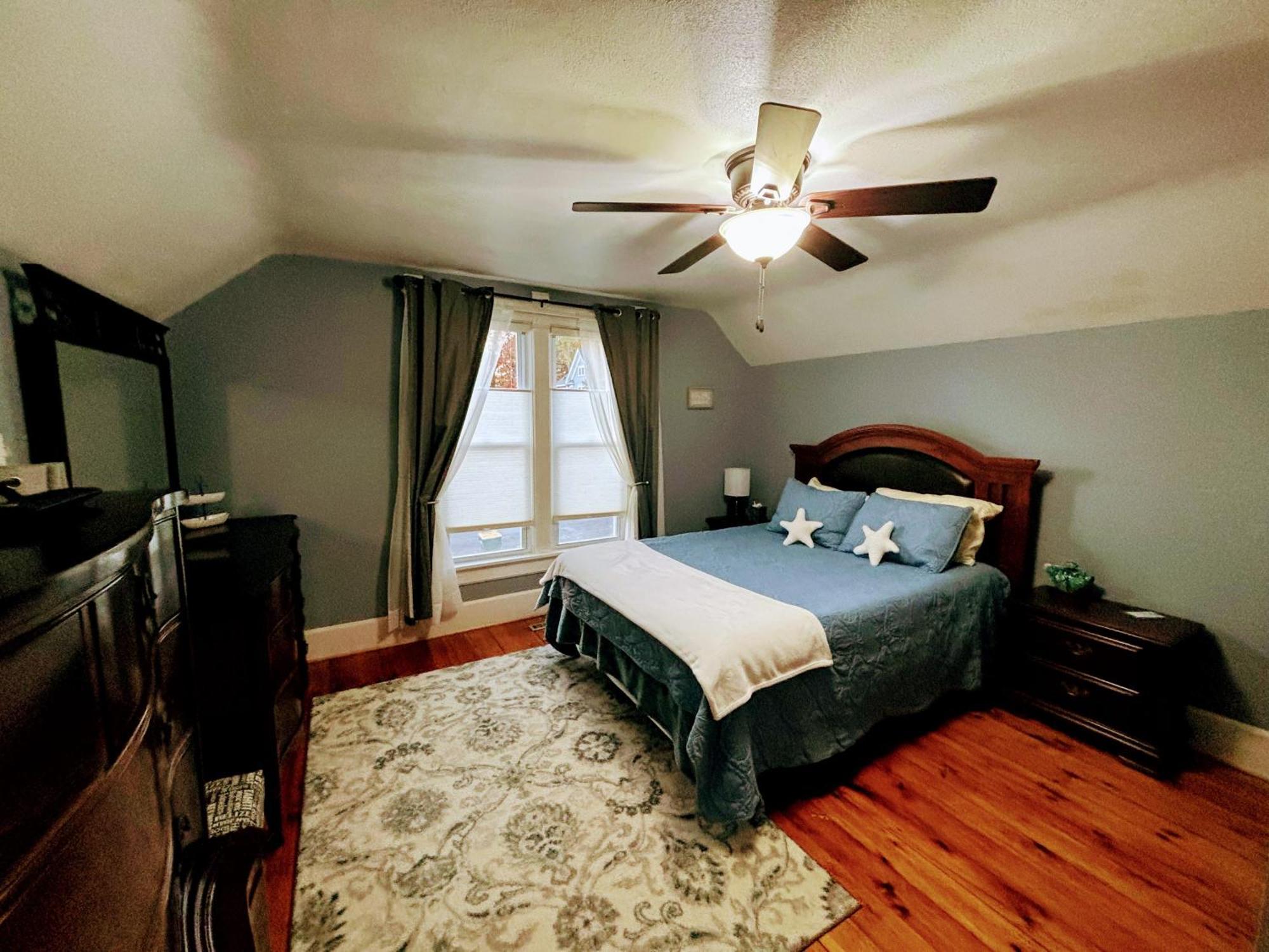 Charming Restored 1891 House Fort Atkinson Extérieur photo